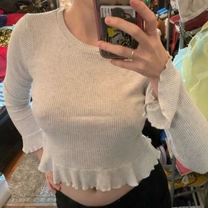 🍊Fashion Nova Ribbed Ruffle Crop Top🍊